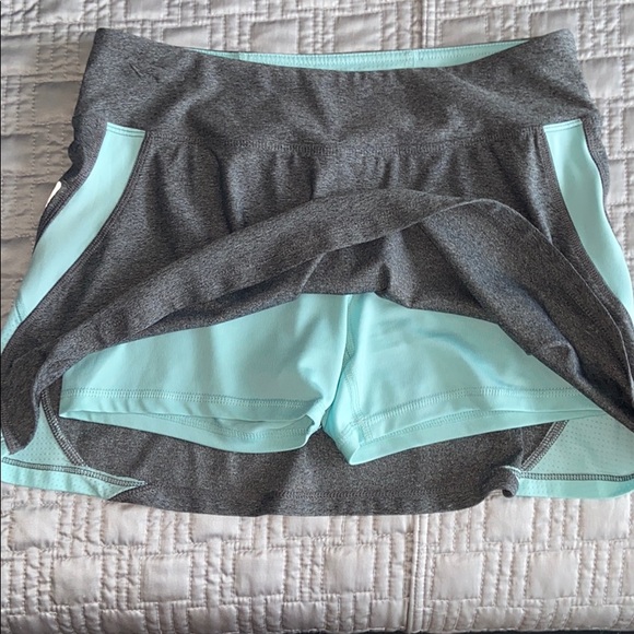 Like New 🎾 Tennis Skirt - Picture 2 of 4